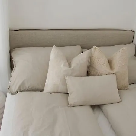 Cozy Luxury Center 4 *